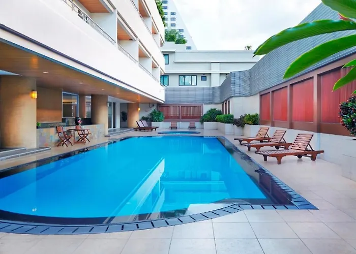 S.M. Grande Residence
